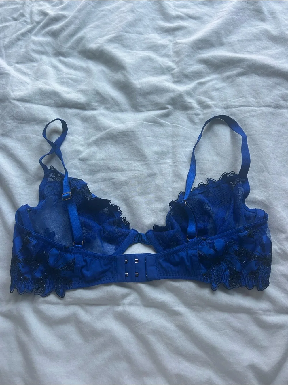 Victoria’s Secret Blue Floral Embroidered Lace Unlined Demi Bra